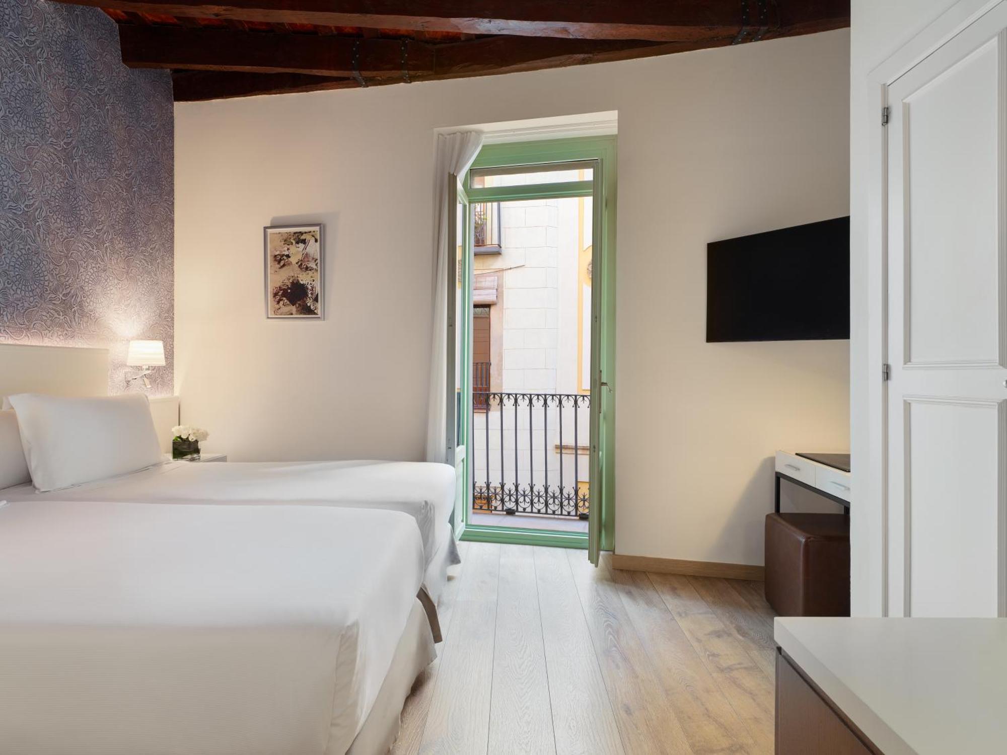 H10 Raco Del Pi Hotel Барселона Екстериор снимка